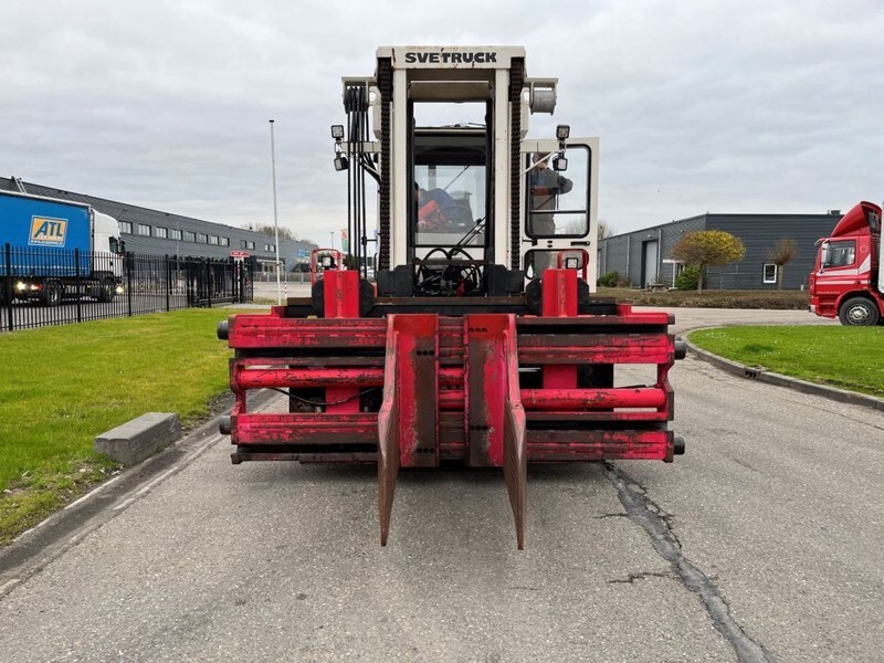 Bolzoni PULP BALE CLAMP P-1000-LS - Priključek: slika 2 Bolzoni PULP BALE CLAMP P-1000-LS - Priključek: slika 2