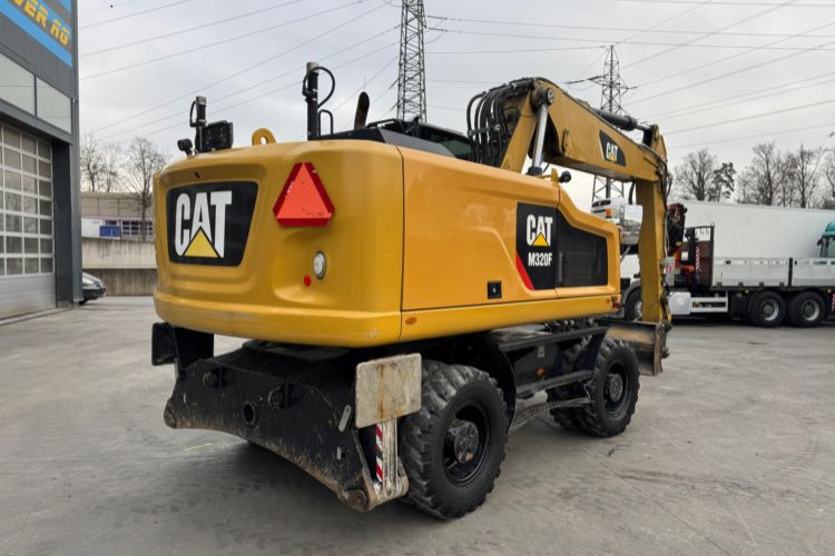 CATERPILLAR | M320F Oilquick - Bager na kolesih: slika 4 CATERPILLAR | M320F Oilquick - Bager na kolesih: slika 4