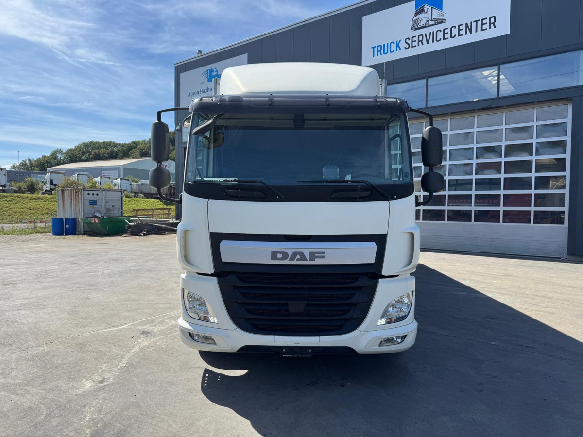 DAF CF370 6x2 Retarder Carrier 850 - Tovornjak hladilnik: slika 2 DAF CF370 6x2 Retarder Carrier 850 - Tovornjak hladilnik: slika 2