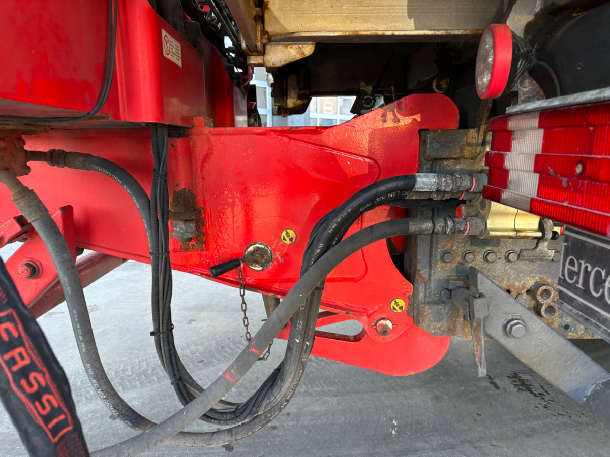 FASSI 185-5 mit Heckkonsole - Paletno dvigalo: slika 5 FASSI 185-5 mit Heckkonsole - Paletno dvigalo: slika 5