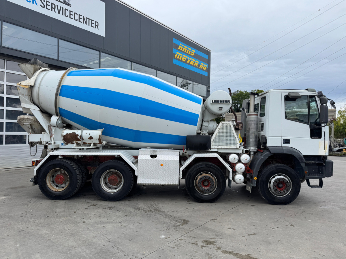 IVECO 440 Cursor 8x4 Liebherr - Avtomešalec: slika 4 IVECO 440 Cursor 8x4 Liebherr - Avtomešalec: slika 4