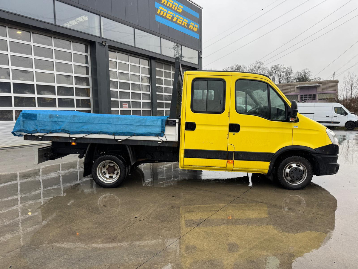 IVECO Daily 35C15 4x2 - Dostavno vozilo s kesonom, Dostavno vozilo z dvojno kabino: slika 3 IVECO Daily 35C15 4x2 - Dostavno vozilo s kesonom, Dostavno vozilo z dvojno kabino: slika 3