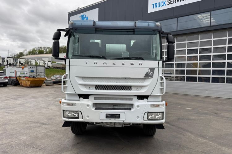 Iveco Trakker 450 8x4 (Liebherr 9m3 2018) - Avtomešalec: slika 2 Iveco Trakker 450 8x4 (Liebherr 9m3 2018) - Avtomešalec: slika 2