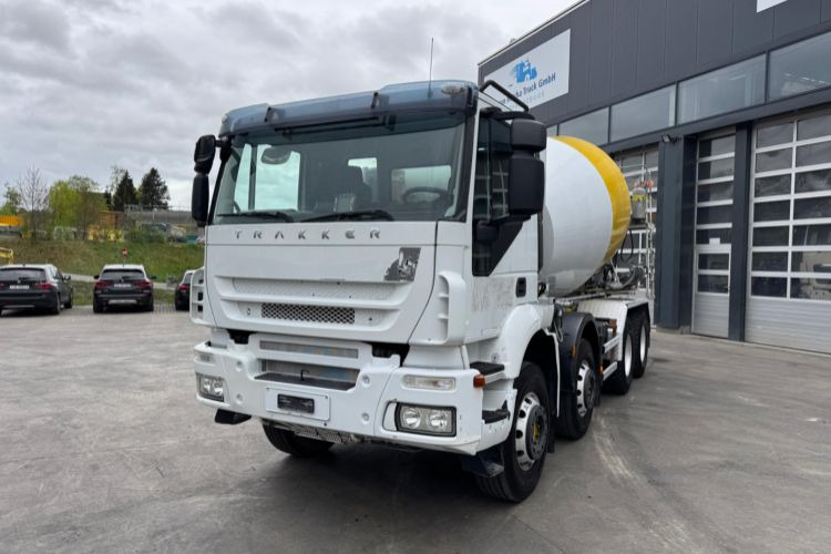 Iveco Trakker 450 8x4 (Liebherr 9m3 2018) - Avtomešalec: slika 1 Iveco Trakker 450 8x4 (Liebherr 9m3 2018) - Avtomešalec: slika 1
