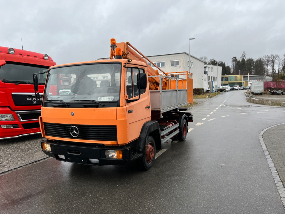 MERCEDES 709 WUMAG GELENKSTEIGER 14M - Komunalno/ Posebno vozilo: slika 1 MERCEDES 709 WUMAG GELENKSTEIGER 14M - Komunalno/ Posebno vozilo: slika 1
