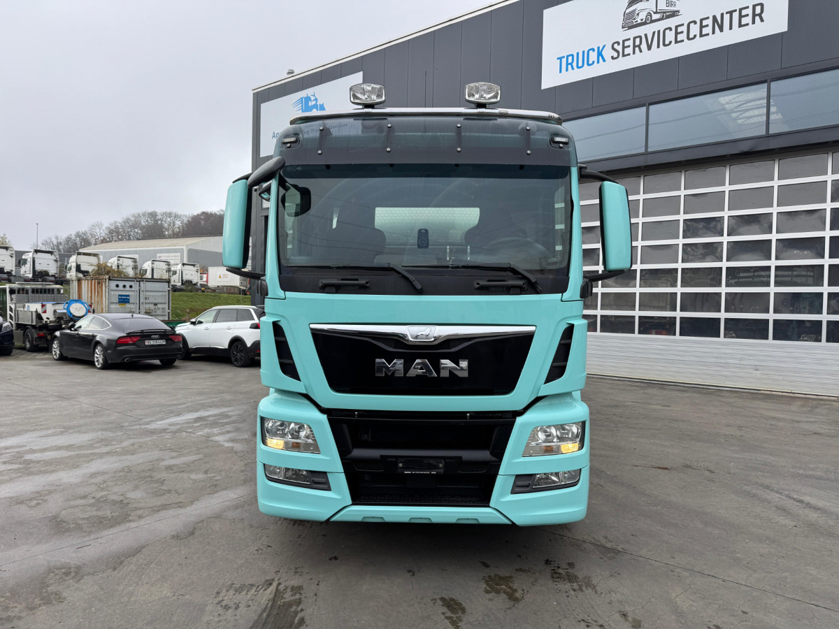 MAN TGS 26.440 6x2 Isoliert Milchtank 3 Kammern - Tovornjak cisterna: slika 2 MAN TGS 26.440 6x2 Isoliert Milchtank 3 Kammern - Tovornjak cisterna: slika 2