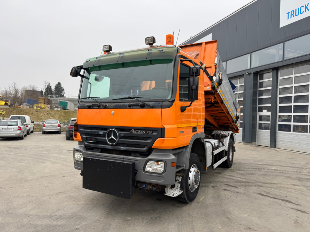 MERCEDES Actros 1841 4x4 mit Schneeplfug - Tovornjak prekucnik: slika 1 MERCEDES Actros 1841 4x4 mit Schneeplfug - Tovornjak prekucnik: slika 1