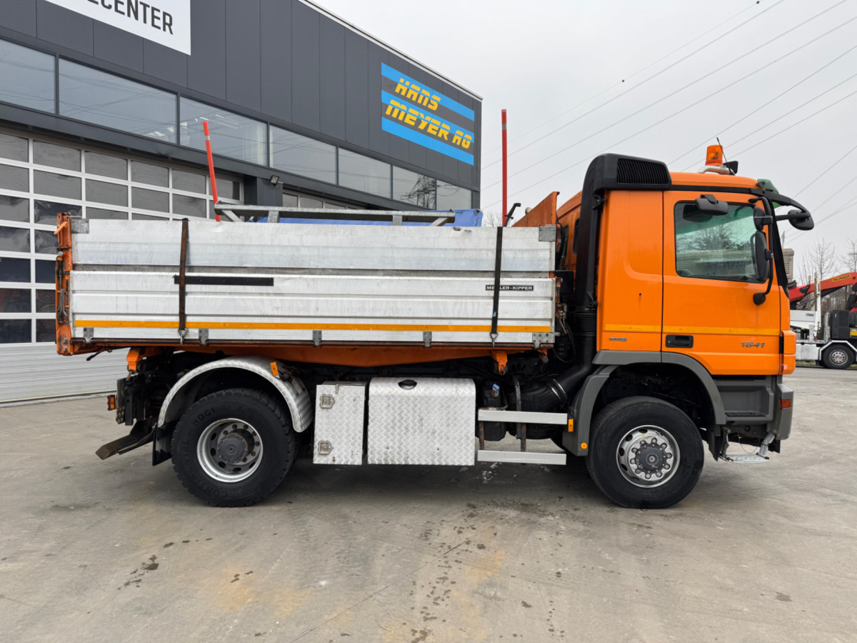 MERCEDES Actros 1841 4x4 mit Schneeplfug - Tovornjak prekucnik: slika 4 MERCEDES Actros 1841 4x4 mit Schneeplfug - Tovornjak prekucnik: slika 4