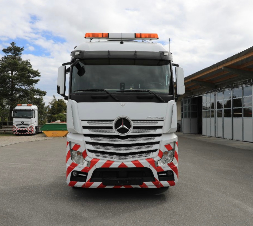 MERCEDES Actros 2548 6x2 - Tovornjak-šasija: slika 2 MERCEDES Actros 2548 6x2 - Tovornjak-šasija: slika 2