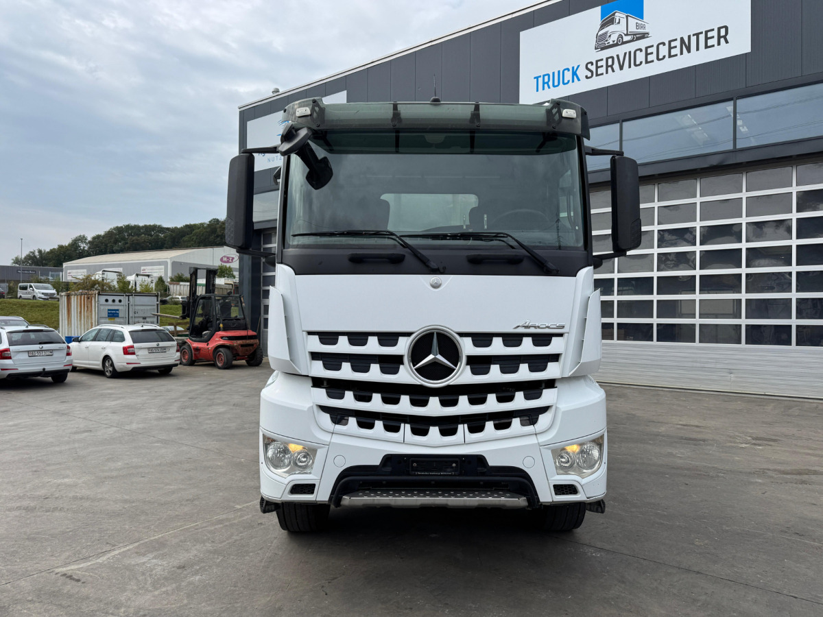 MERCEDES Arocs 3251 8x4 2 Seitenkipper Bormatik - Tovornjak prekucnik: slika 3 MERCEDES Arocs 3251 8x4 2 Seitenkipper Bormatik - Tovornjak prekucnik: slika 3