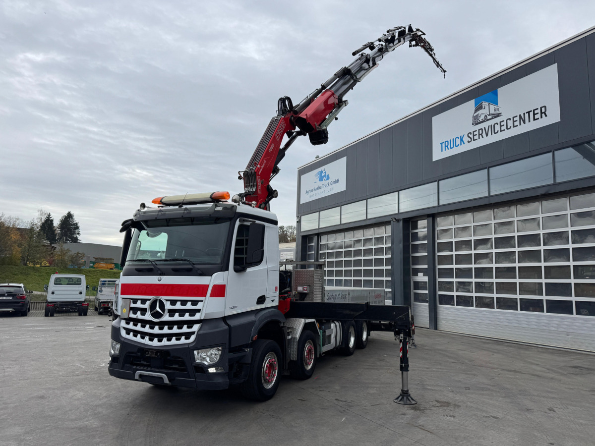 MERCEDES Arocs 3251 8x4 Fassi 660 6-6 - Tovornjak z dvigalom: slika 1 MERCEDES Arocs 3251 8x4 Fassi 660 6-6 - Tovornjak z dvigalom: slika 1