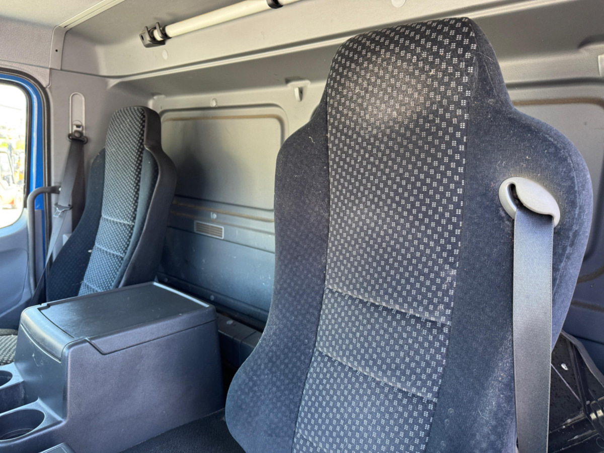 Tovornjak s ponjavo MERCEDES Axor 1833 4x2: slika 10