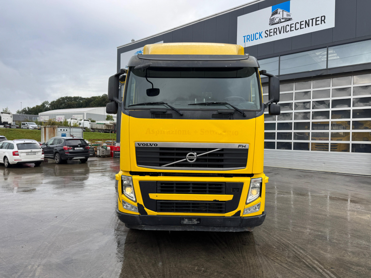 VOLVO FH-500 10x4 - Tovornjak-šasija: slika 2 VOLVO FH-500 10x4 - Tovornjak-šasija: slika 2