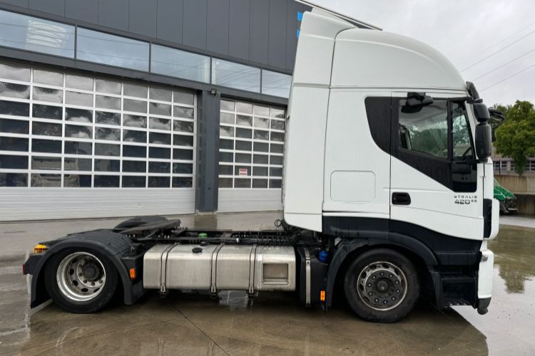 Iveco Stralis 420 Mega - Vlačilec: slika 2 Iveco Stralis 420 Mega - Vlačilec: slika 2