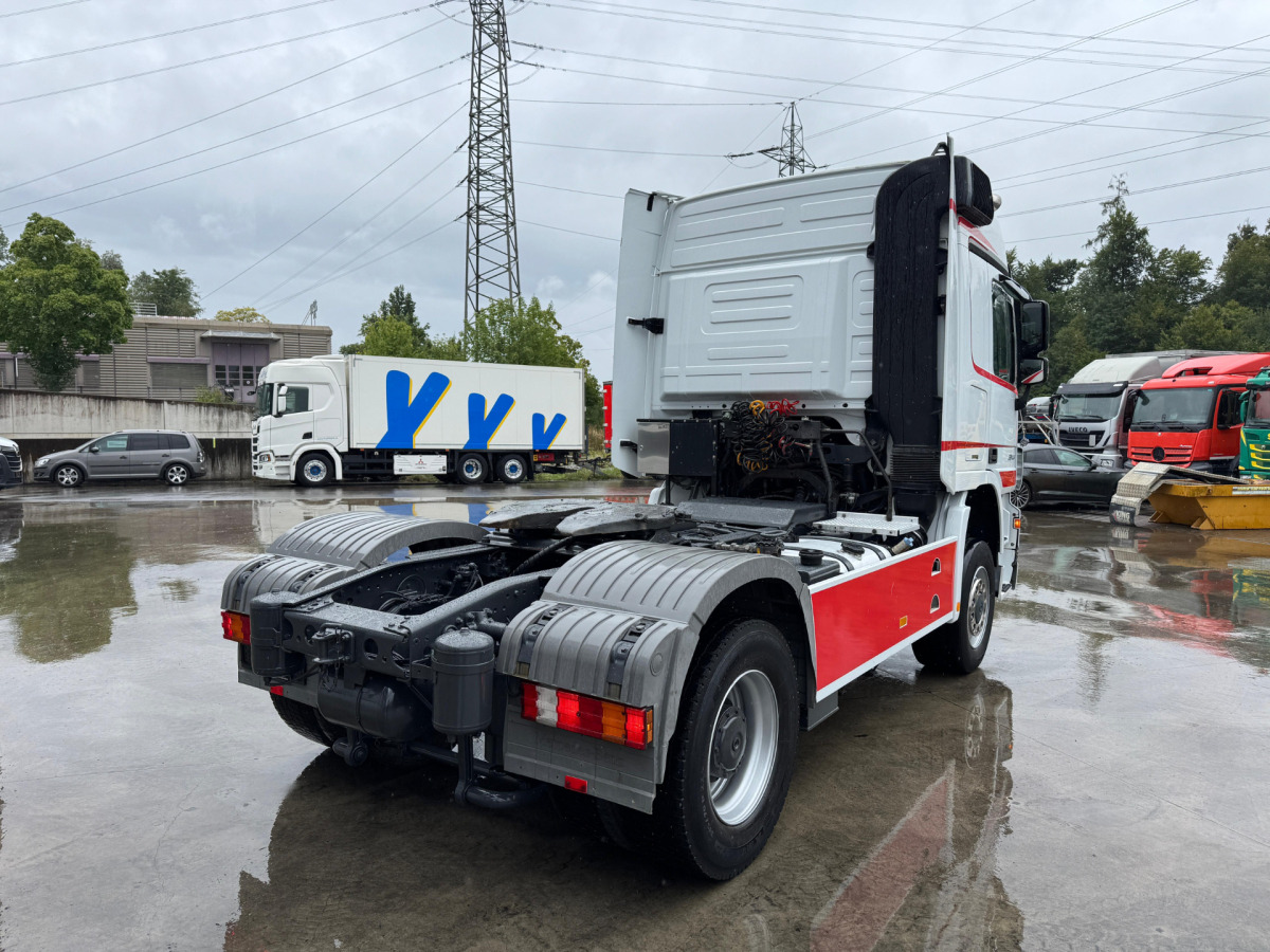 MERCEDES Actros 2044 4x4 - Vlačilec: slika 5 MERCEDES Actros 2044 4x4 - Vlačilec: slika 5