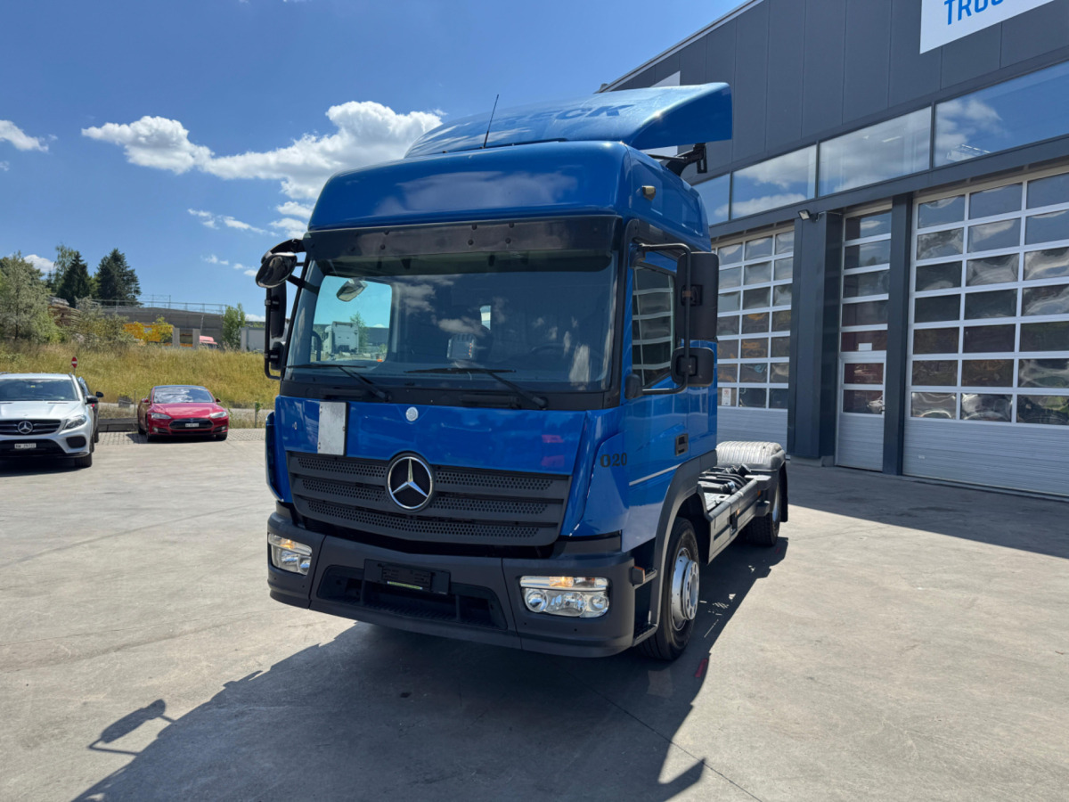 MERCEDES Atego 1330 4x2 - Vlačilec: slika 1 MERCEDES Atego 1330 4x2 - Vlačilec: slika 1