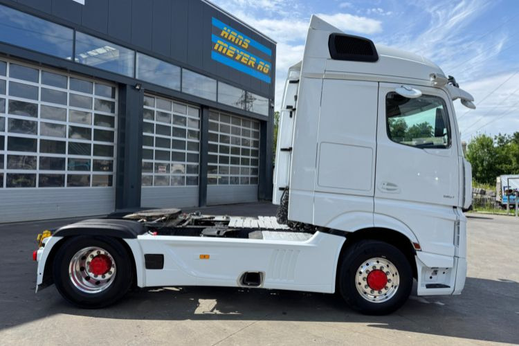 Mercedes-Benz Actros 1851 4x4 Hydraulik - Vlačilec: slika 4 Mercedes-Benz Actros 1851 4x4 Hydraulik - Vlačilec: slika 4