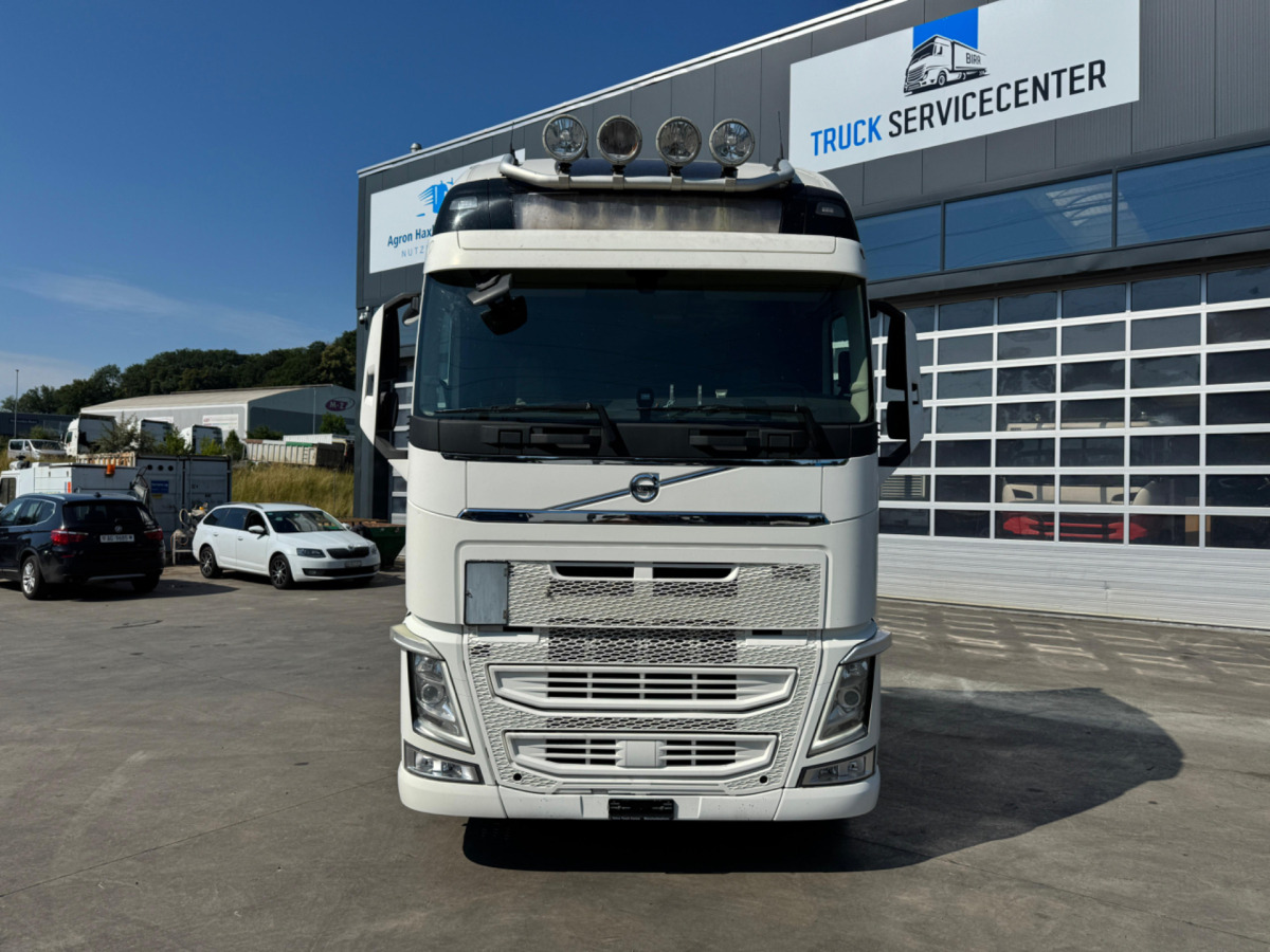 VOLVO FH-460 4x2 XXL - Vlačilec: slika 2 VOLVO FH-460 4x2 XXL - Vlačilec: slika 2