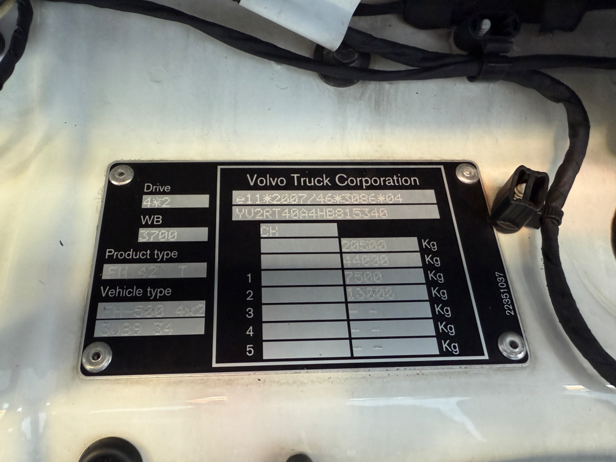 Vlačilec VOLVO FH-500 Standklima XXL 4x2: slika 17