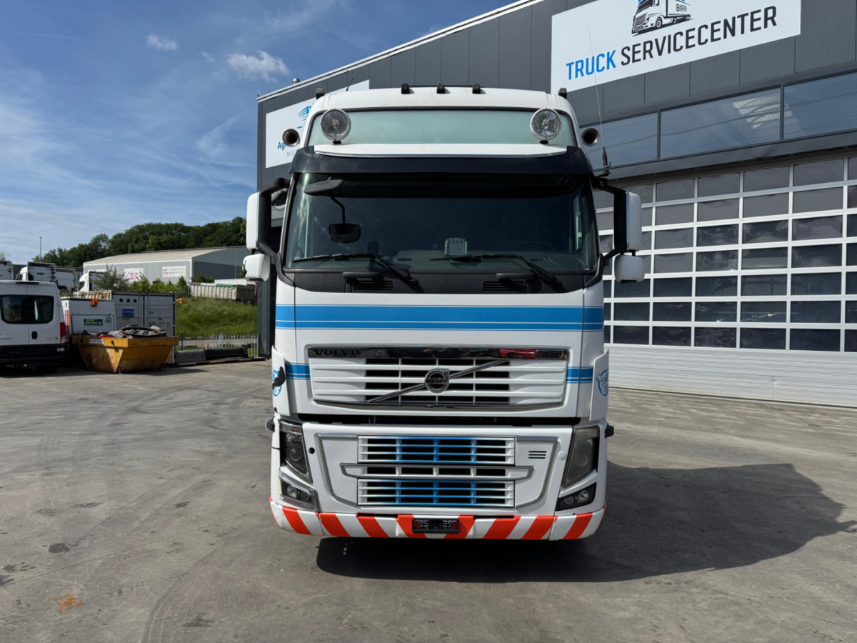 VOLVO FH16-750 6x2 - Vlačilec: slika 2 VOLVO FH16-750 6x2 - Vlačilec: slika 2