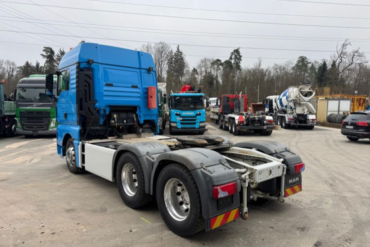 Vlačilec Volvo FH-420 4x2 Retarder MAN TGX 33.520 6x4: slika 9