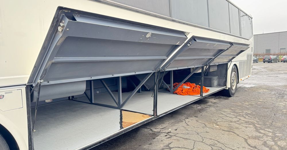 Bova FLD127 Futura / 13m / Klima / 65 miejsc / Cena 63500 zł netto - Potovalni avtobus: slika 5 Bova FLD127 Futura / 13m / Klima / 65 miejsc / Cena 63500 zł netto - Potovalni avtobus: slika 5