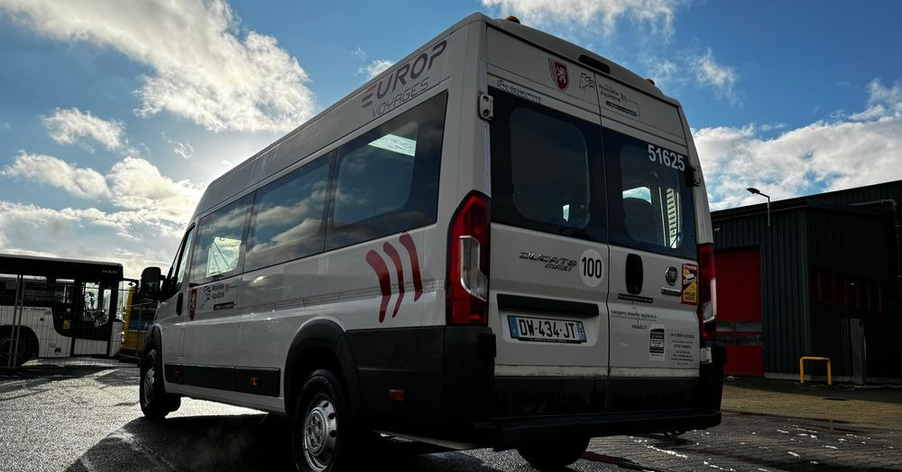 Fiat Ducato / 17 miejsc / EURO 6/ IGŁA !!!/ Cena:75000 zł netto - Minibus, Potniški kombi: slika 4 Fiat Ducato / 17 miejsc / EURO 6/ IGŁA !!!/ Cena:75000 zł netto - Minibus, Potniški kombi: slika 4