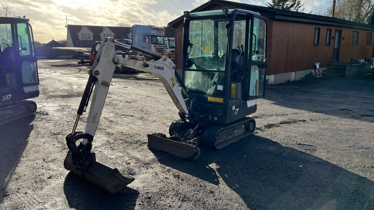 BOBCAT E17 - Mini bager: slika 2 BOBCAT E17 - Mini bager: slika 2