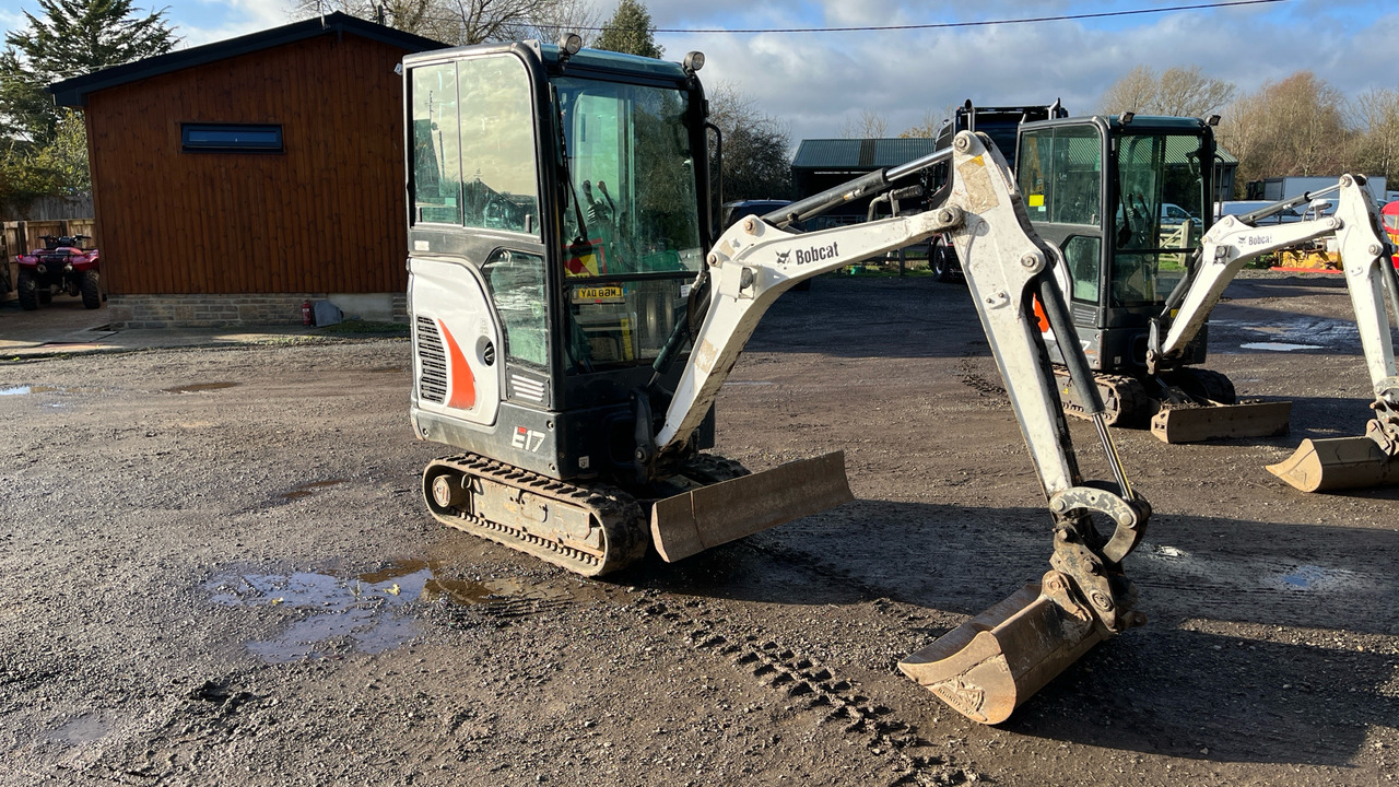 BOBCAT E17 - Mini bager: slika 1 BOBCAT E17 - Mini bager: slika 1
