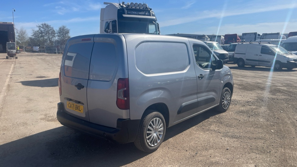CITROEN BERLINGO 1.5 BlueHDi 650Kg Enterprise Pro 75ps - Furgon: slika 5 CITROEN BERLINGO 1.5 BlueHDi 650Kg Enterprise Pro 75ps - Furgon: slika 5