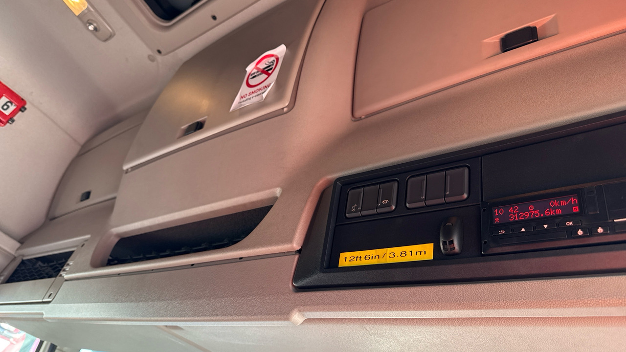 Tovornjak zabojnik DAF CF 260: slika 15