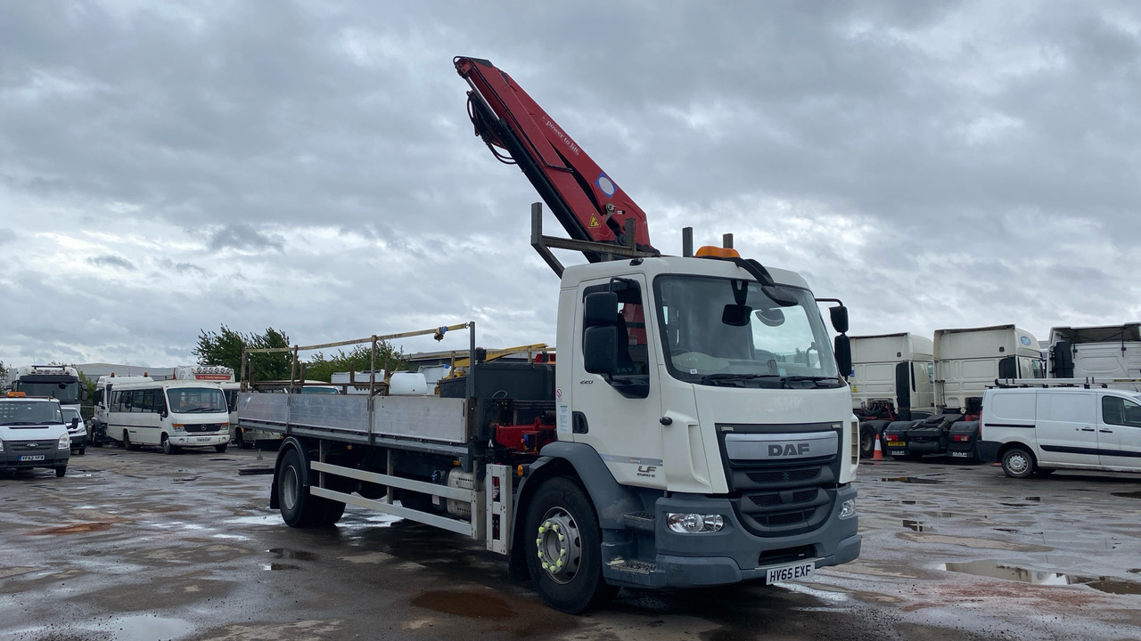 DAF LF 220 - Tovornjak s kesonom, Tovornjak z dvigalom: slika 1 DAF LF 220 - Tovornjak s kesonom, Tovornjak z dvigalom: slika 1