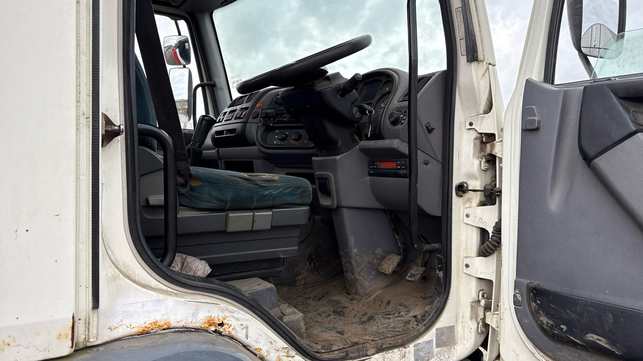 DAF LF 55.220 - Tovornjak s kesonom, Tovornjak z dvigalom: slika 5 DAF LF 55.220 - Tovornjak s kesonom, Tovornjak z dvigalom: slika 5