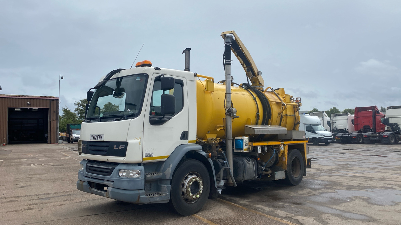 DAF LF 55.250 - Vakuumski tovornjak: slika 2 DAF LF 55.250 - Vakuumski tovornjak: slika 2