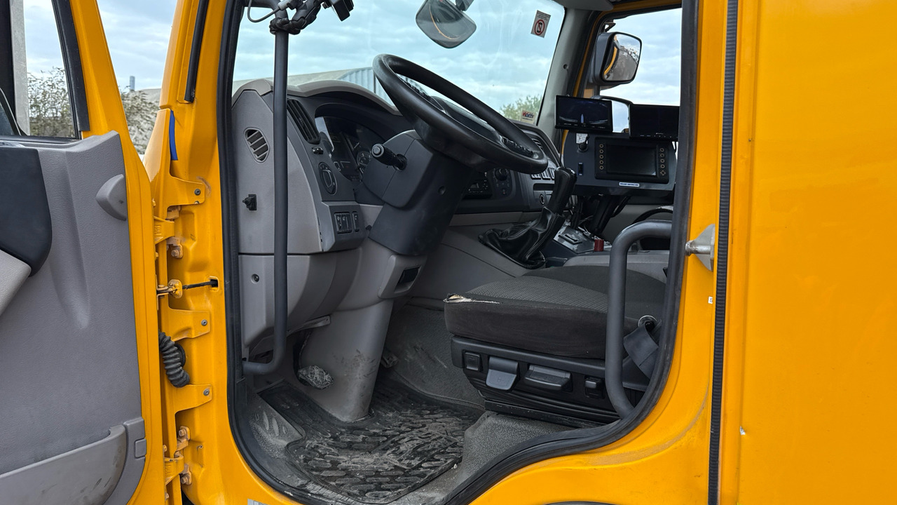 DAF LF - Vozilo za pometanje: slika 5 DAF LF - Vozilo za pometanje: slika 5