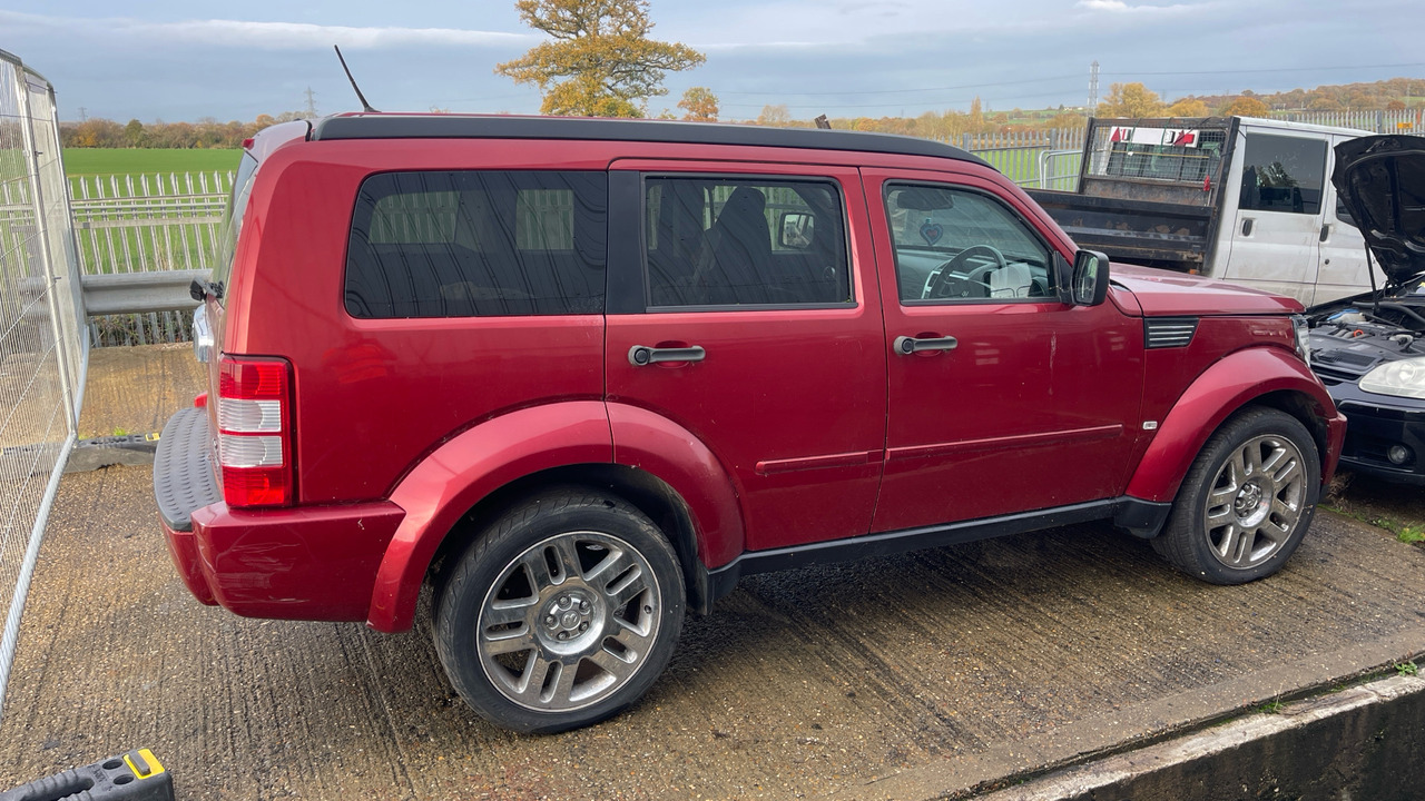 DODGE NITRO SXT - Karavan: slika 5 DODGE NITRO SXT - Karavan: slika 5