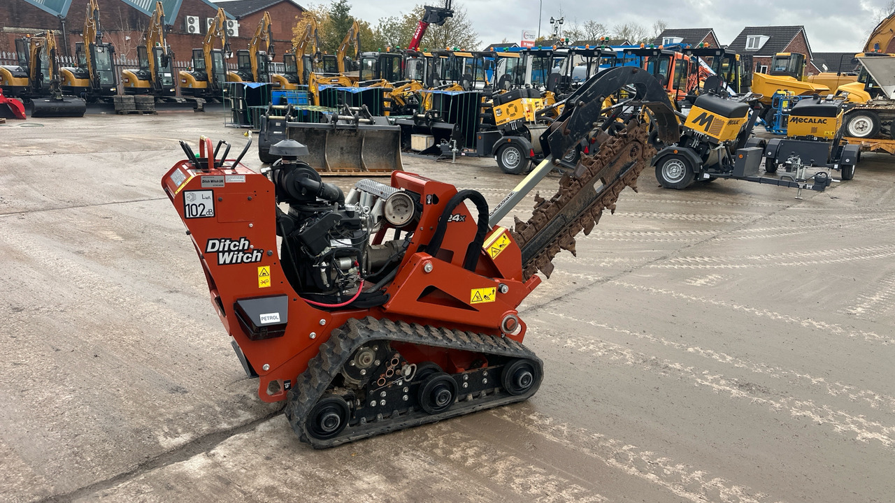 DITCH WITCH C24X - Drugi stroj: slika 1 DITCH WITCH C24X - Drugi stroj: slika 1
