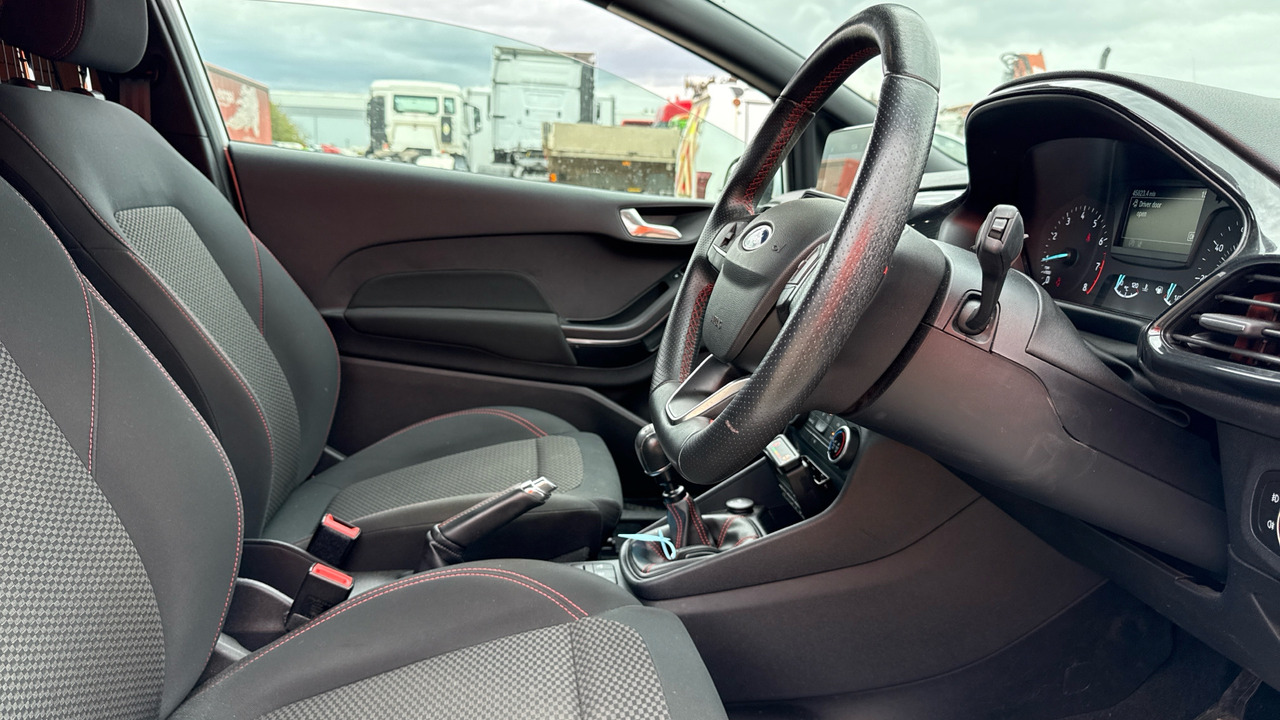 FORD FIESTA 1.0 MHEV Sport - Avtomobil: slika 5 FORD FIESTA 1.0 MHEV Sport - Avtomobil: slika 5