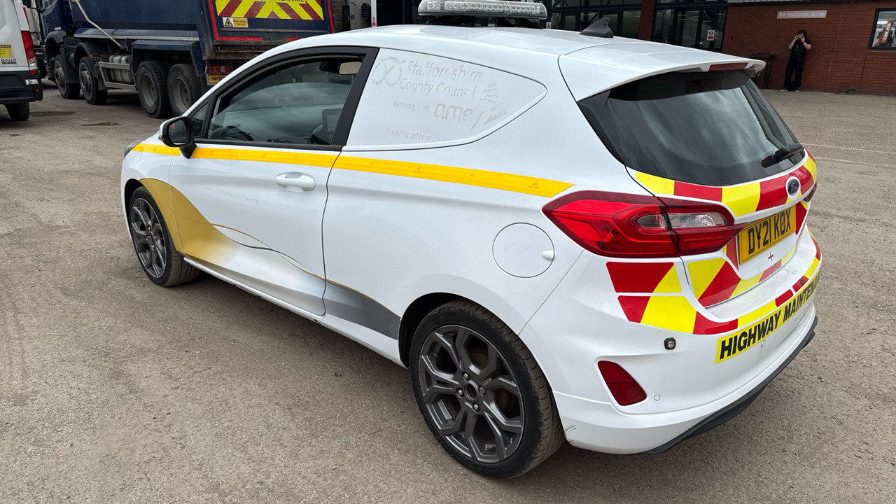 FORD FIESTA 1.0 MHEV Sport - Avtomobil: slika 3 FORD FIESTA 1.0 MHEV Sport - Avtomobil: slika 3