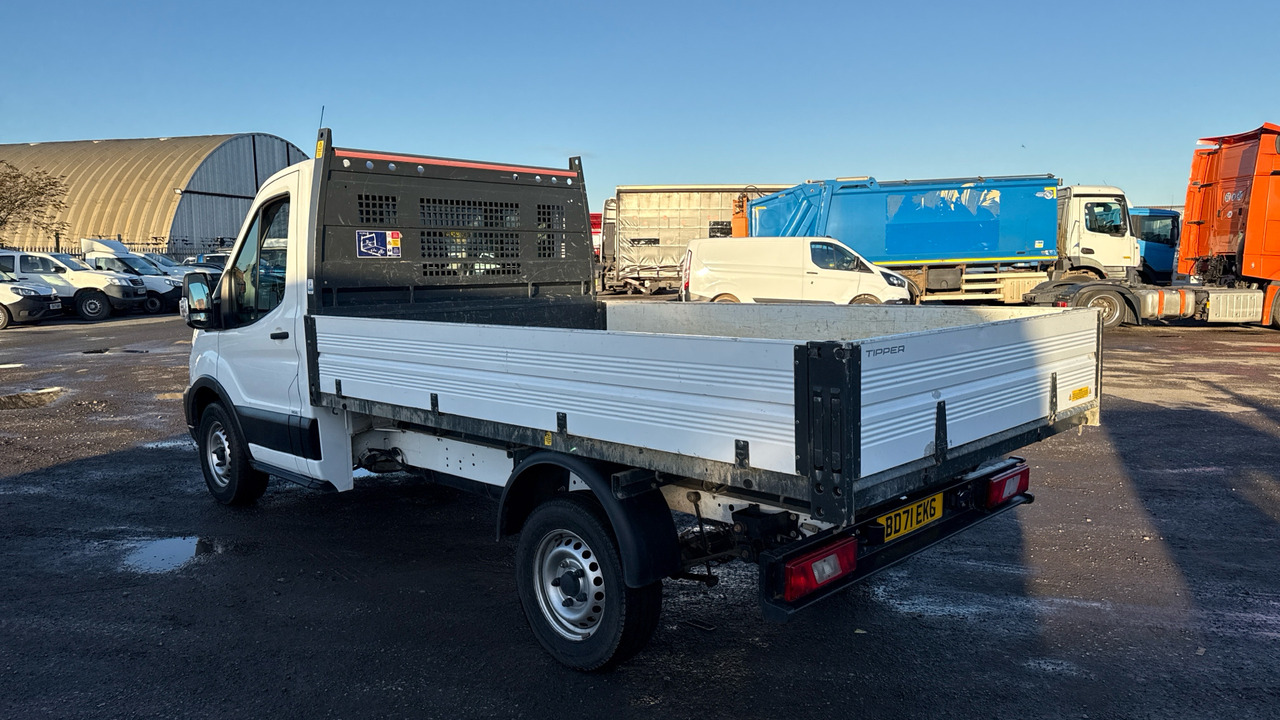 FORD TRANSIT 350 2.0 ECOBLUE 130PS - Dostavno vozilo prekucnik: slika 3 FORD TRANSIT 350 2.0 ECOBLUE 130PS - Dostavno vozilo prekucnik: slika 3