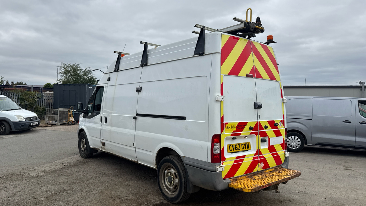 FORD TRANSIT 350 2.2TDCi 125PS - Furgon: slika 3 FORD TRANSIT 350 2.2TDCi 125PS - Furgon: slika 3