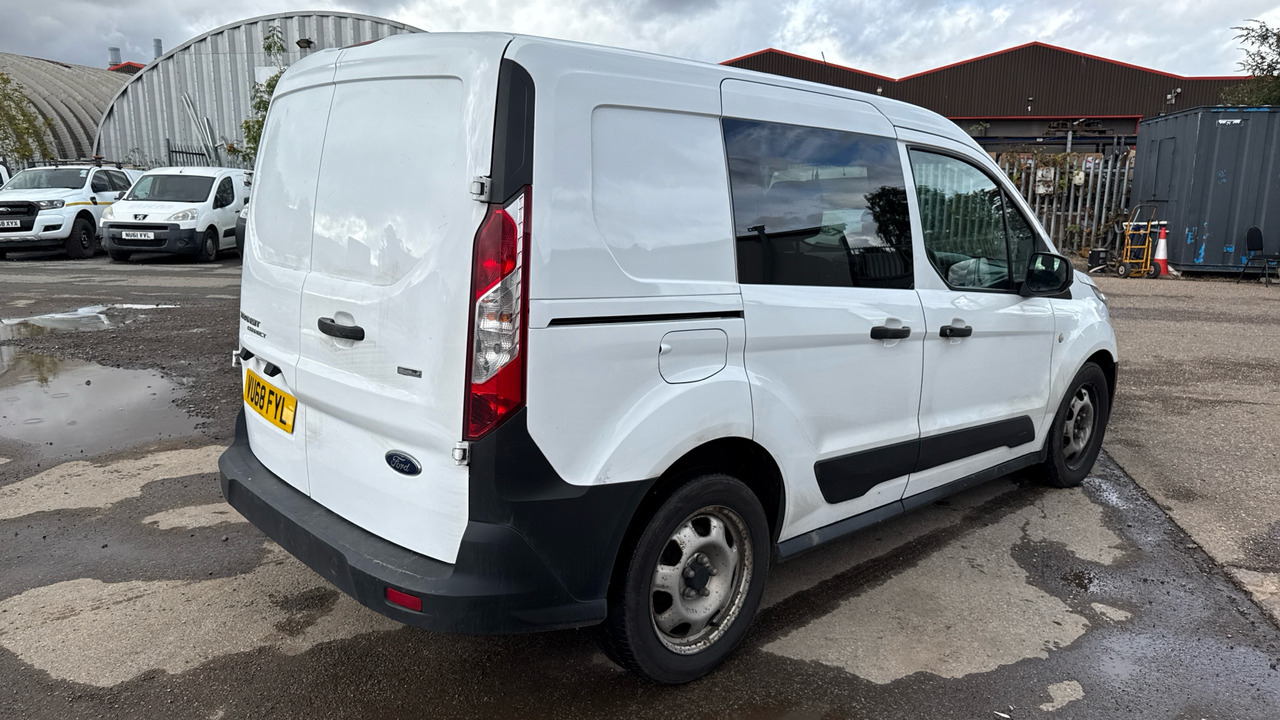 FORD TRANSIT CONNECT 220 1.5 ECOBLUE 120PS - Dostavno vozilo z dvojno kabino: slika 4 FORD TRANSIT CONNECT 220 1.5 ECOBLUE 120PS - Dostavno vozilo z dvojno kabino: slika 4