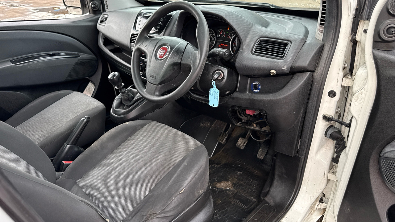 Fiat Doblo Work Up 1.6 Multijet II - Dostavno vozilo s kesonom: slika 5 Fiat Doblo Work Up 1.6 Multijet II - Dostavno vozilo s kesonom: slika 5