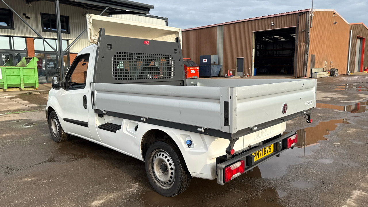 Fiat Doblo Work Up 1.6 Multijet II - Dostavno vozilo s kesonom: slika 3 Fiat Doblo Work Up 1.6 Multijet II - Dostavno vozilo s kesonom: slika 3