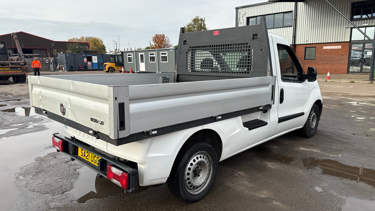 Fiat Doblo Work Up 1.6 Multijet II - Dostavno vozilo s kesonom: slika 4 Fiat Doblo Work Up 1.6 Multijet II - Dostavno vozilo s kesonom: slika 4