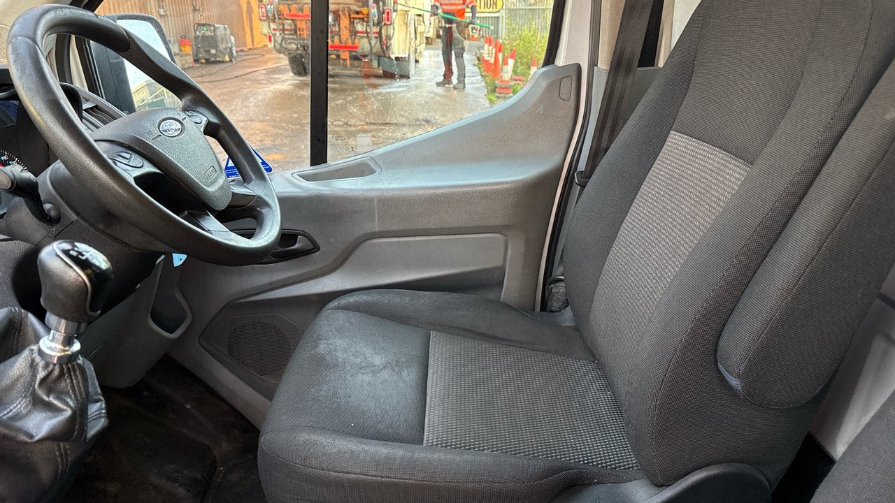 Dostavno vozilo prekucnik Ford Transit 350 2.0 TDCI 130PS: slika 16 Dostavno vozilo prekucnik Ford Transit 350 2.0 TDCI 130PS: slika 16