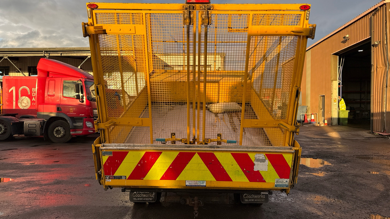 Dostavno vozilo prekucnik Ford Transit 350 2.0 TDCI 130PS: slika 17 Dostavno vozilo prekucnik Ford Transit 350 2.0 TDCI 130PS: slika 17