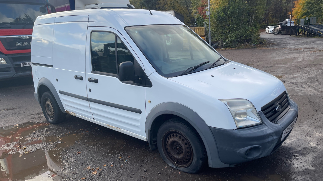 Ford Transit Connect T230 1.8 TDCi 90PS - Mali kombi: slika 1 Ford Transit Connect T230 1.8 TDCi 90PS - Mali kombi: slika 1