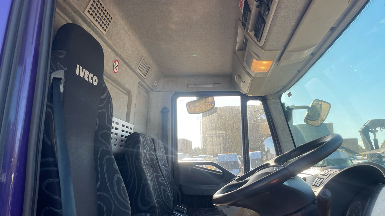 IVECO EUROCARGO 180E - Tovornjak s kesonom: slika 5 IVECO EUROCARGO 180E - Tovornjak s kesonom: slika 5