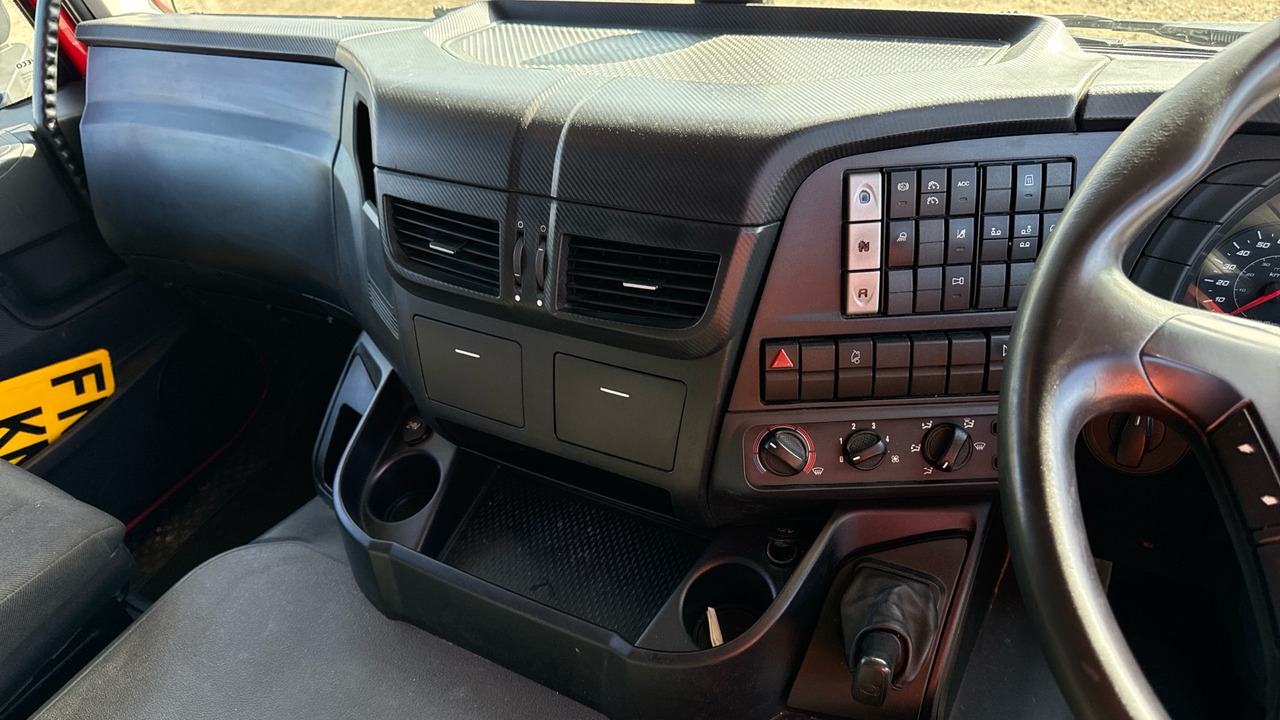 Tovornjak s ponjavo IVECO STRALIS 310: slika 7